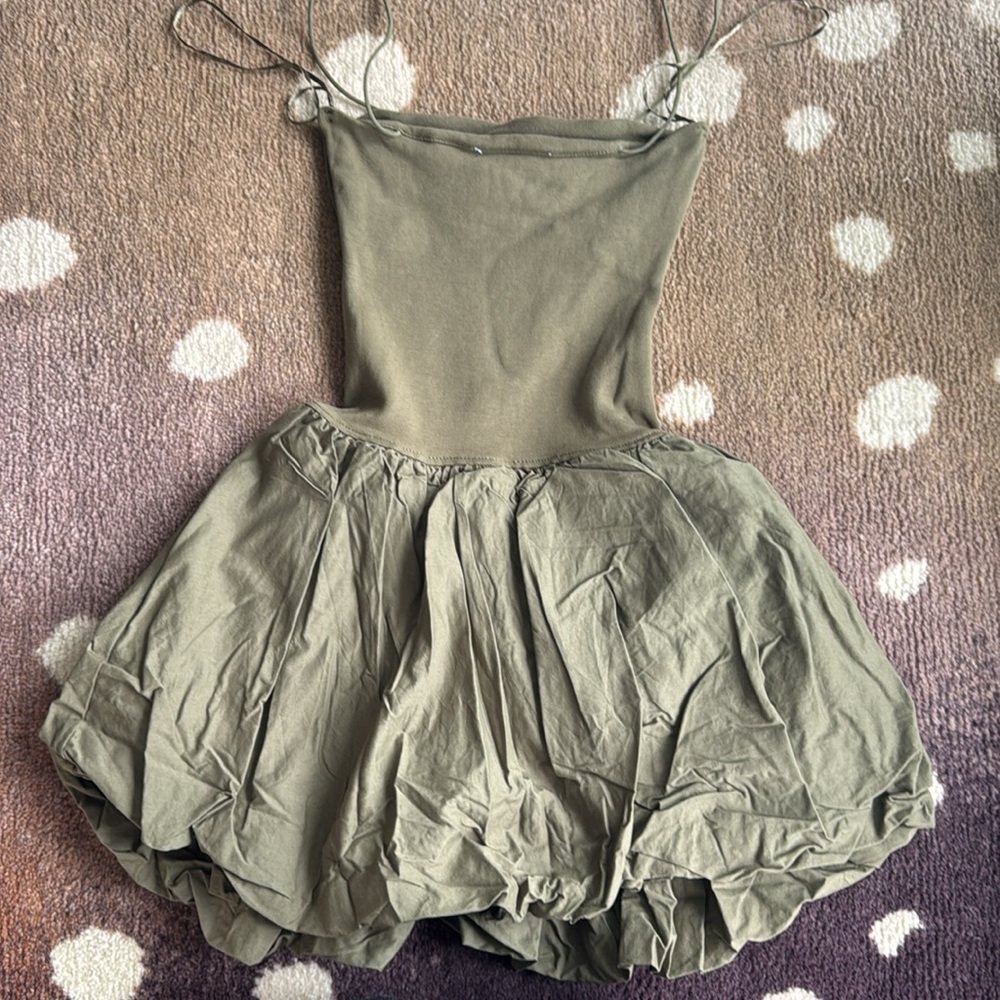 Zara Ribbed Poplin Balloon Dress - Picture 9 of 10